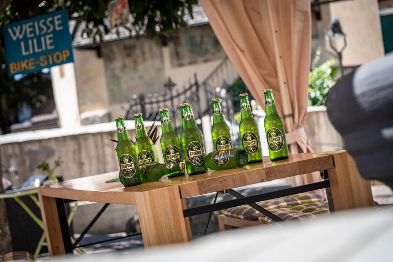Hotel Weisse Lilie - B&B Rio di Pusteria Екстер'єр фото